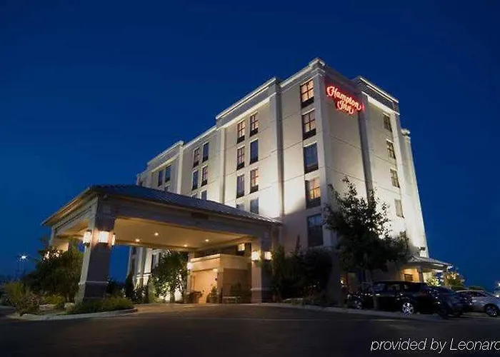 Hampton Austin Hotel
